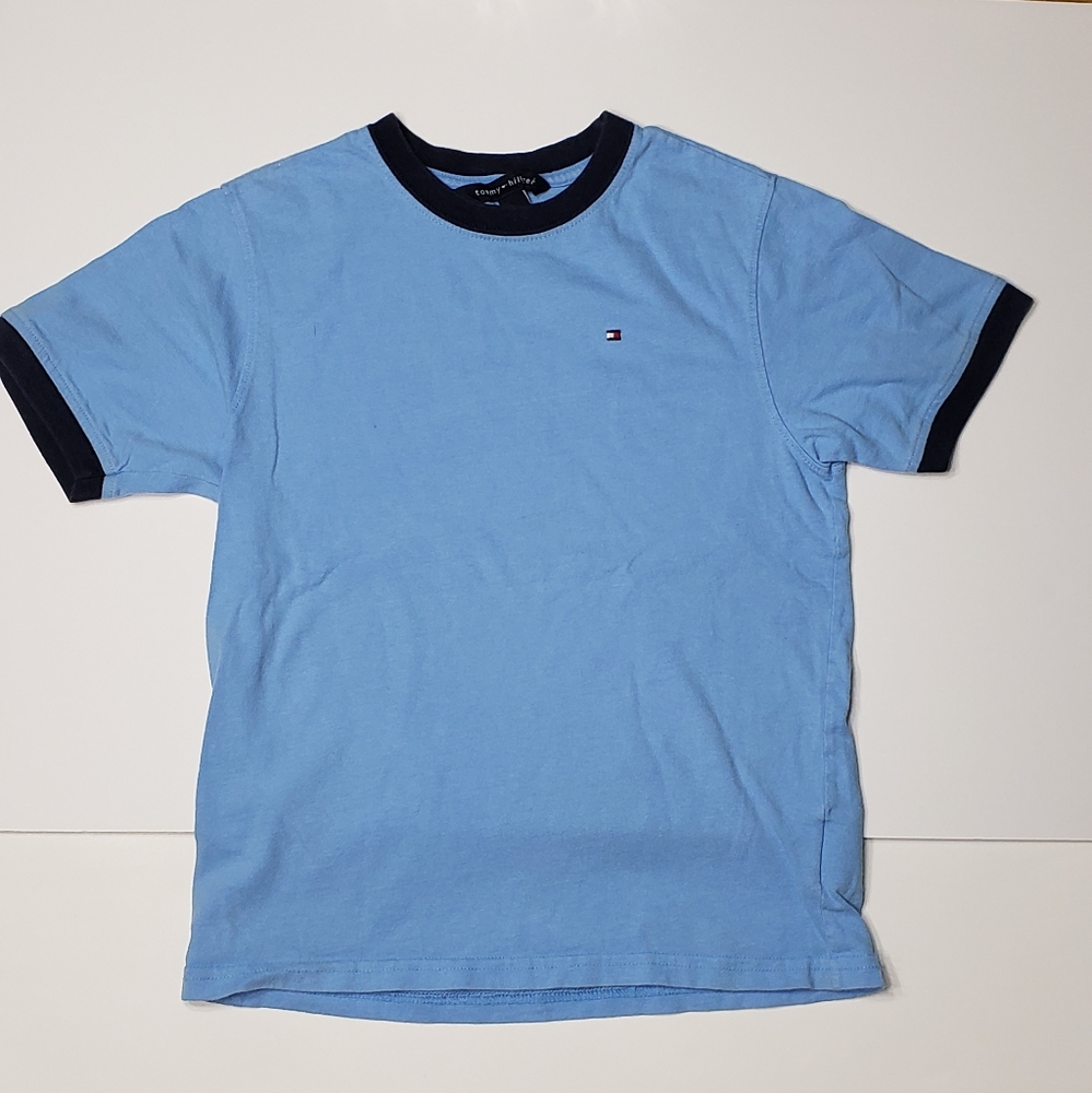 3/$20🌹Tommy Hilfiger boys tshirt